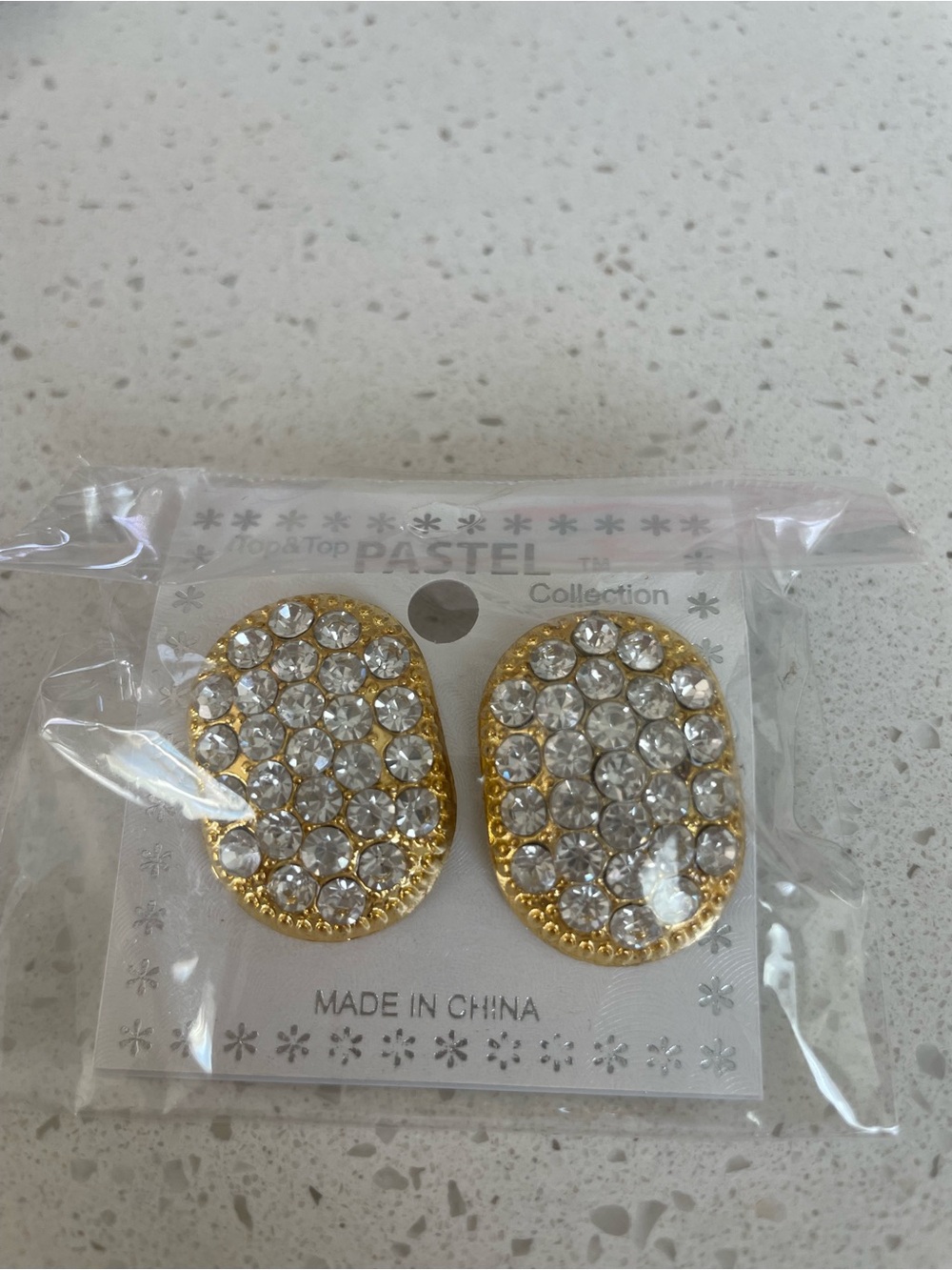 Top & Top Pastel Gold Tone Oval Rhinestone Stud Earrings Women's Jewelry NWT